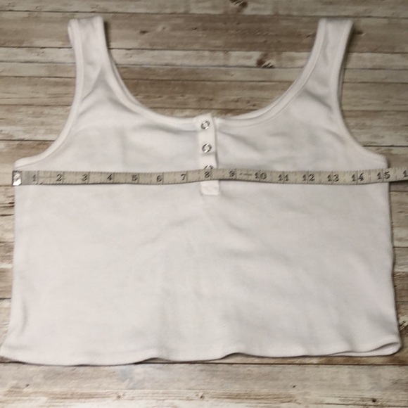 "Forever 21" white ctn-spdx rib knit, 3 snap henley, cropped tank top- jr size L - Picture 7 of 11